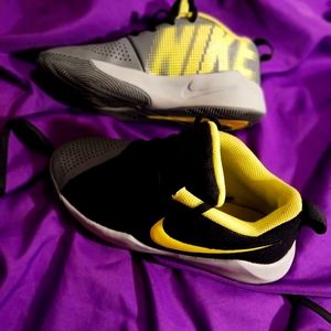 Nike Team Hustle Quick Sneakers Shoes